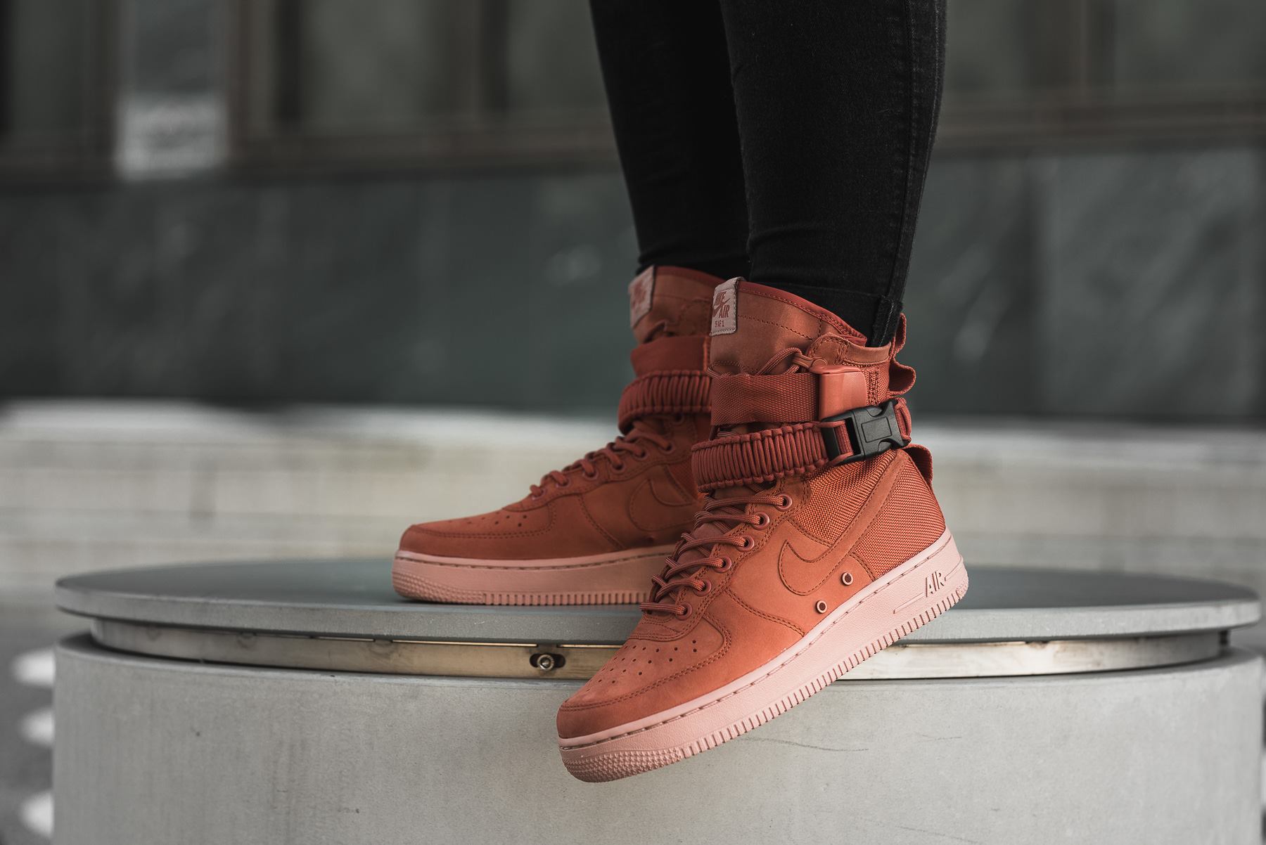 Nike air force 1 peach best sale